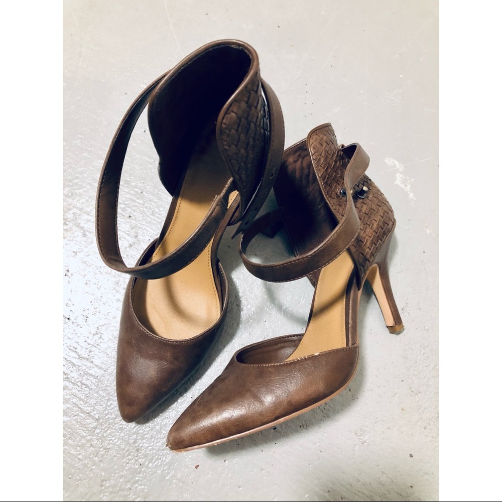 Fergalicious strap heels